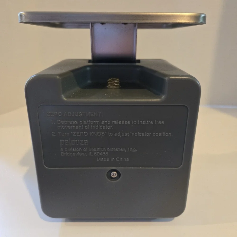 Vintage Pelouze Model K5 Tabletop Mechanical Postal Scale Capacity 1/2 oz to 5lb